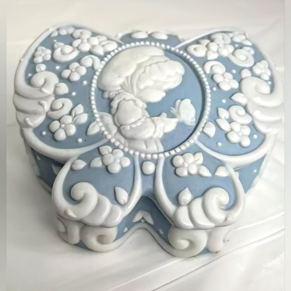 Vintage 1996, Precious Moments/Enesco, Blue Butterfly, Trinket Box - Picture 5 of 13